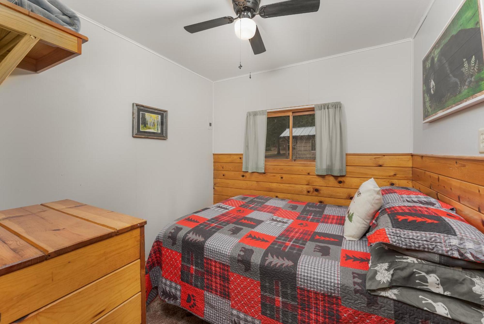 Bear Paw Lodge & Vacation Homes Vallecito Экстерьер фото