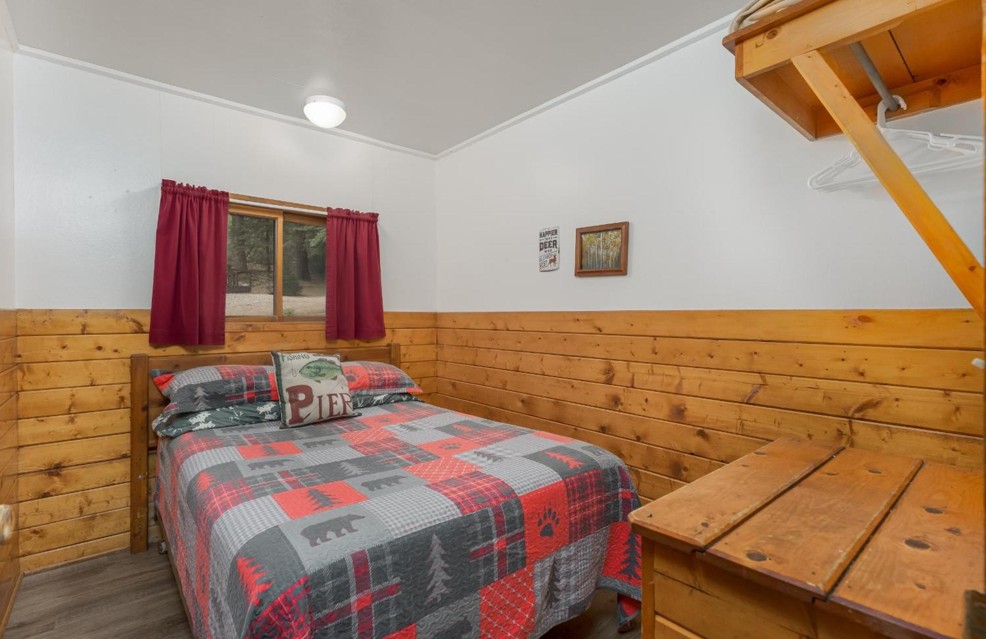 Bear Paw Lodge & Vacation Homes Vallecito Экстерьер фото