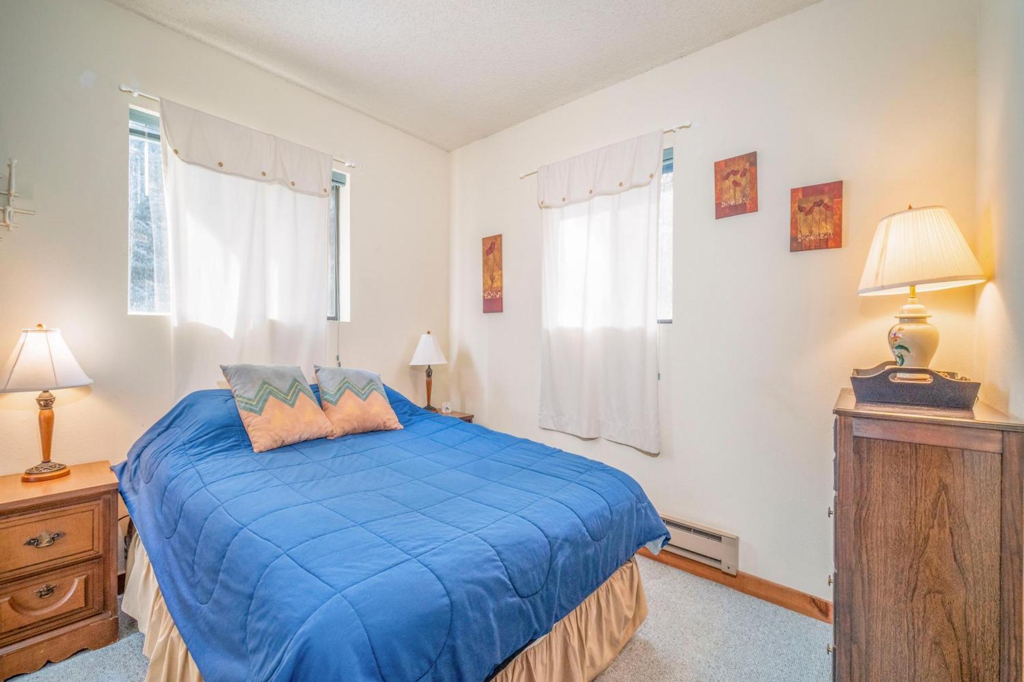 Bear Paw Lodge & Vacation Homes Vallecito Экстерьер фото